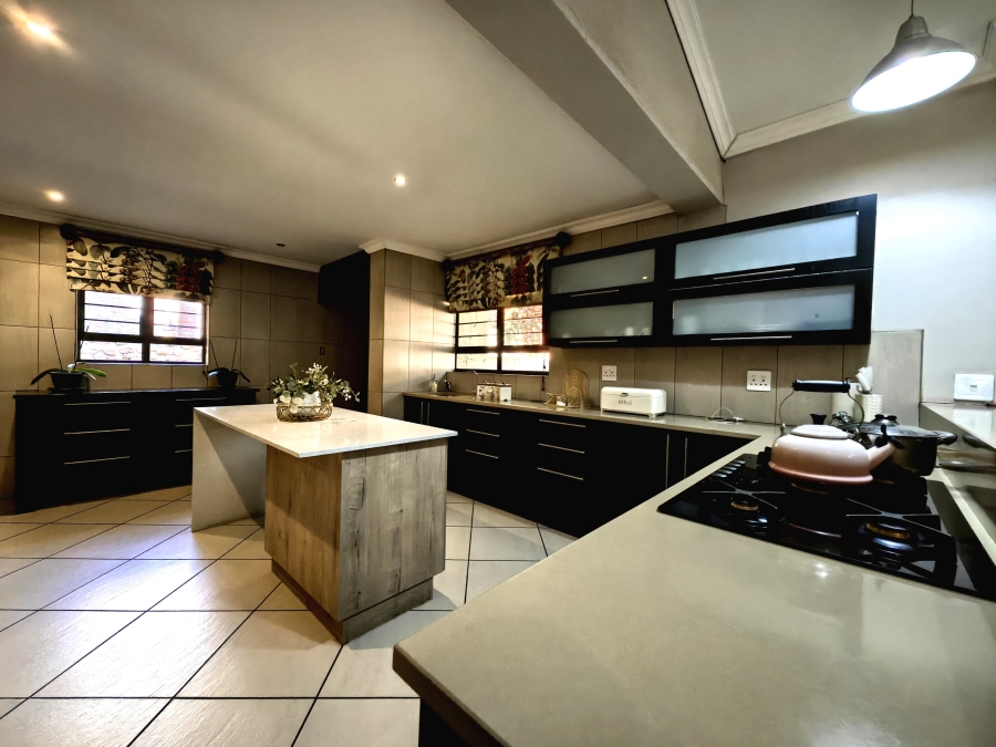 To Let 4 Bedroom Property for Rent in Cashan North West